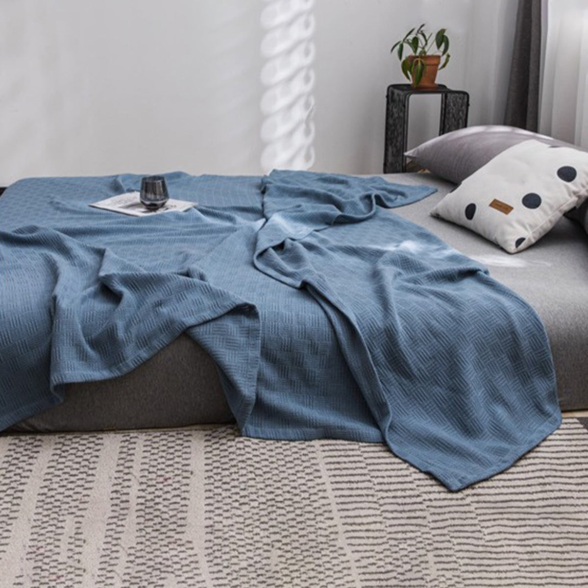 59x39" 100% Cottons Blanket, Soft and Breathable Bed Blanket, Multi-functional Bed Blanket for All Season, Machines Washable Bed Couch for Home Living Room Bedroom Office Travel Blue