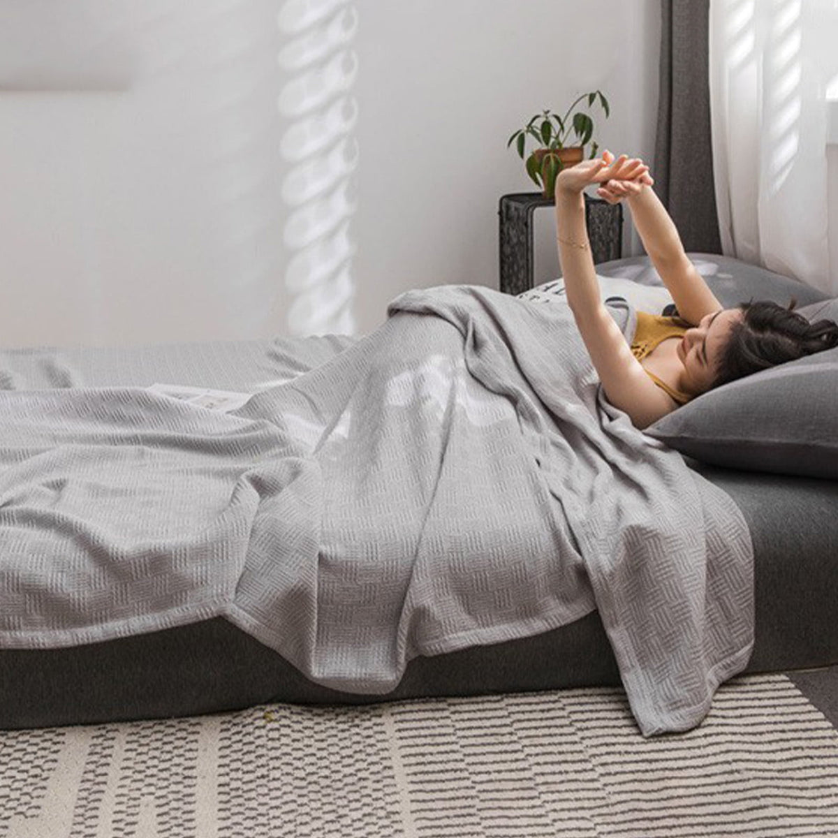 59x39" 100% Cottons Blanket, Soft and Breathable Bed Blanket, Multi-functional Bed Blanket for All Season, Machines Washable Bed Couch for Home Living Room Bedroom Office Travel Gray
